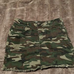 camouflage mini skirt